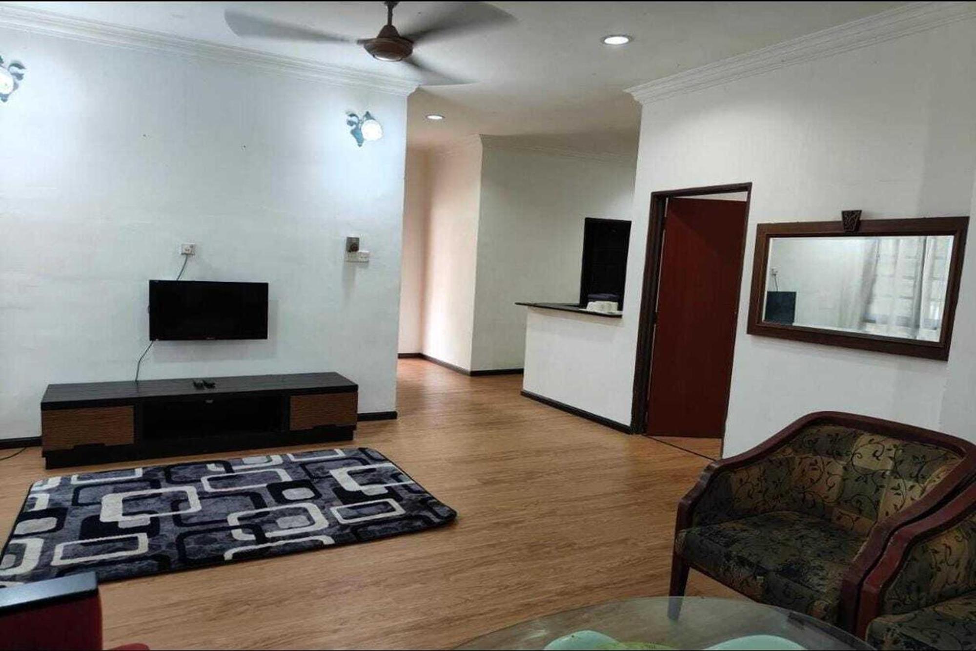 Terengganu Equestrian Resort Kuala Terengganu Ngoại thất bức ảnh